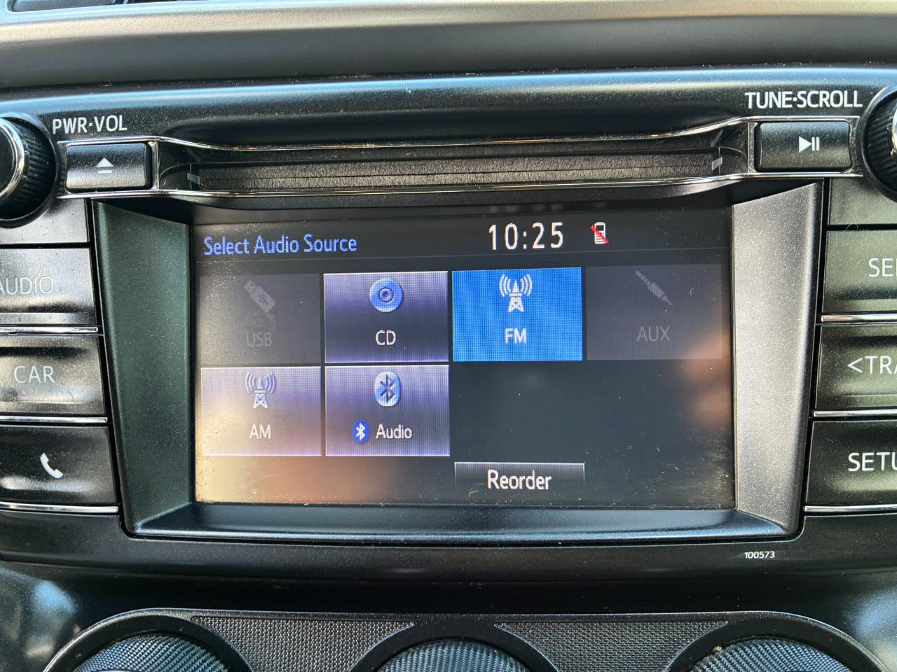 Toyota RAV4 LE FWD 2018