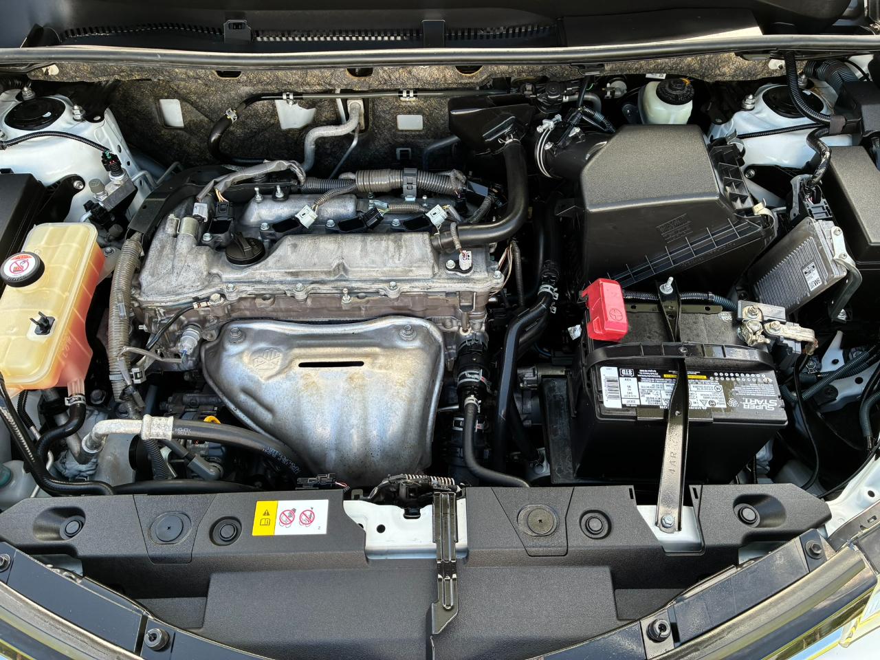 Toyota RAV4 LE FWD 2018