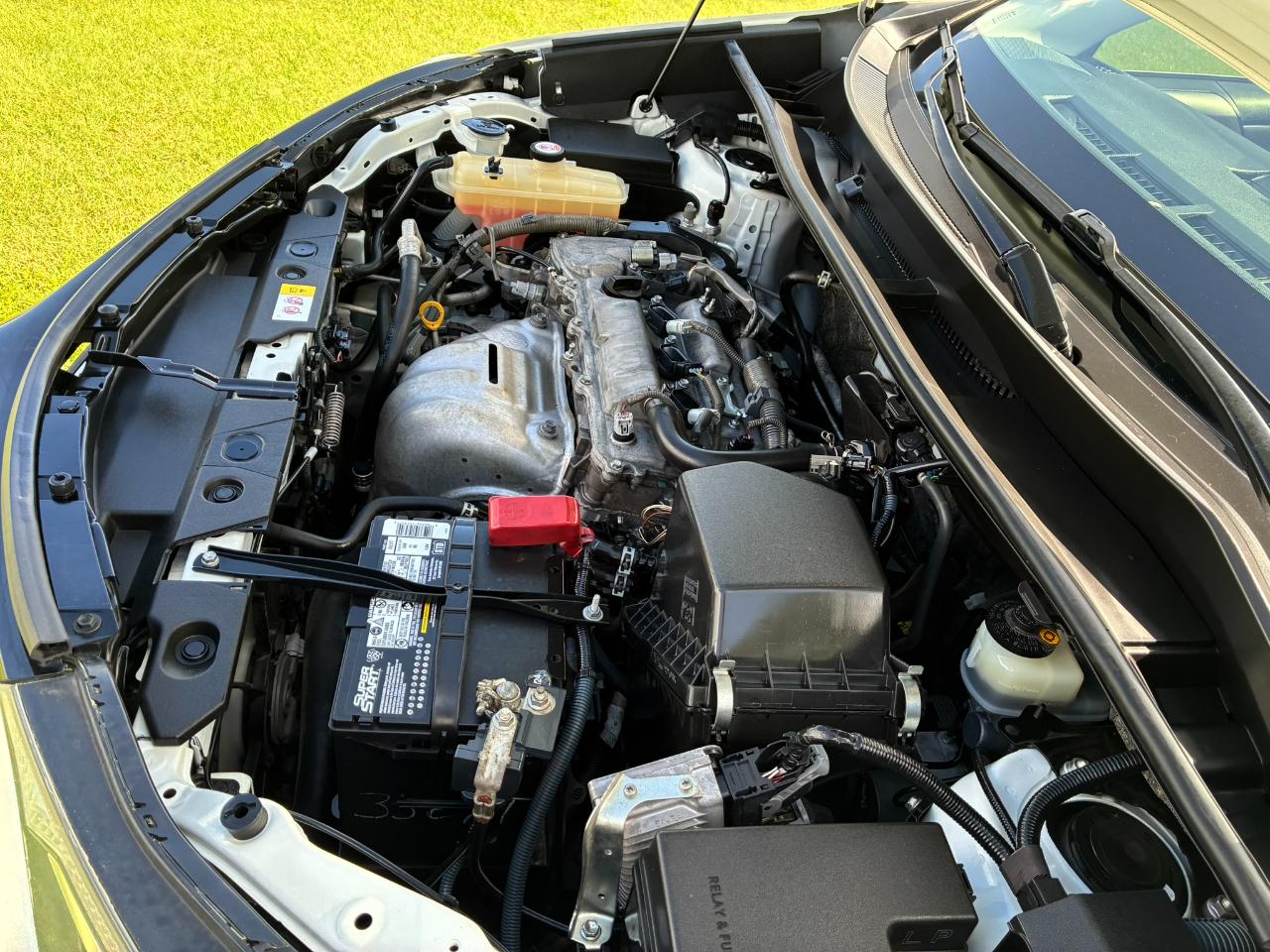 Toyota RAV4 LE FWD 2018
