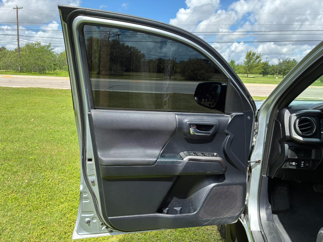 Toyota Tacoma SR5 Double Cab Long Bed V6 6AT 4WD 2018