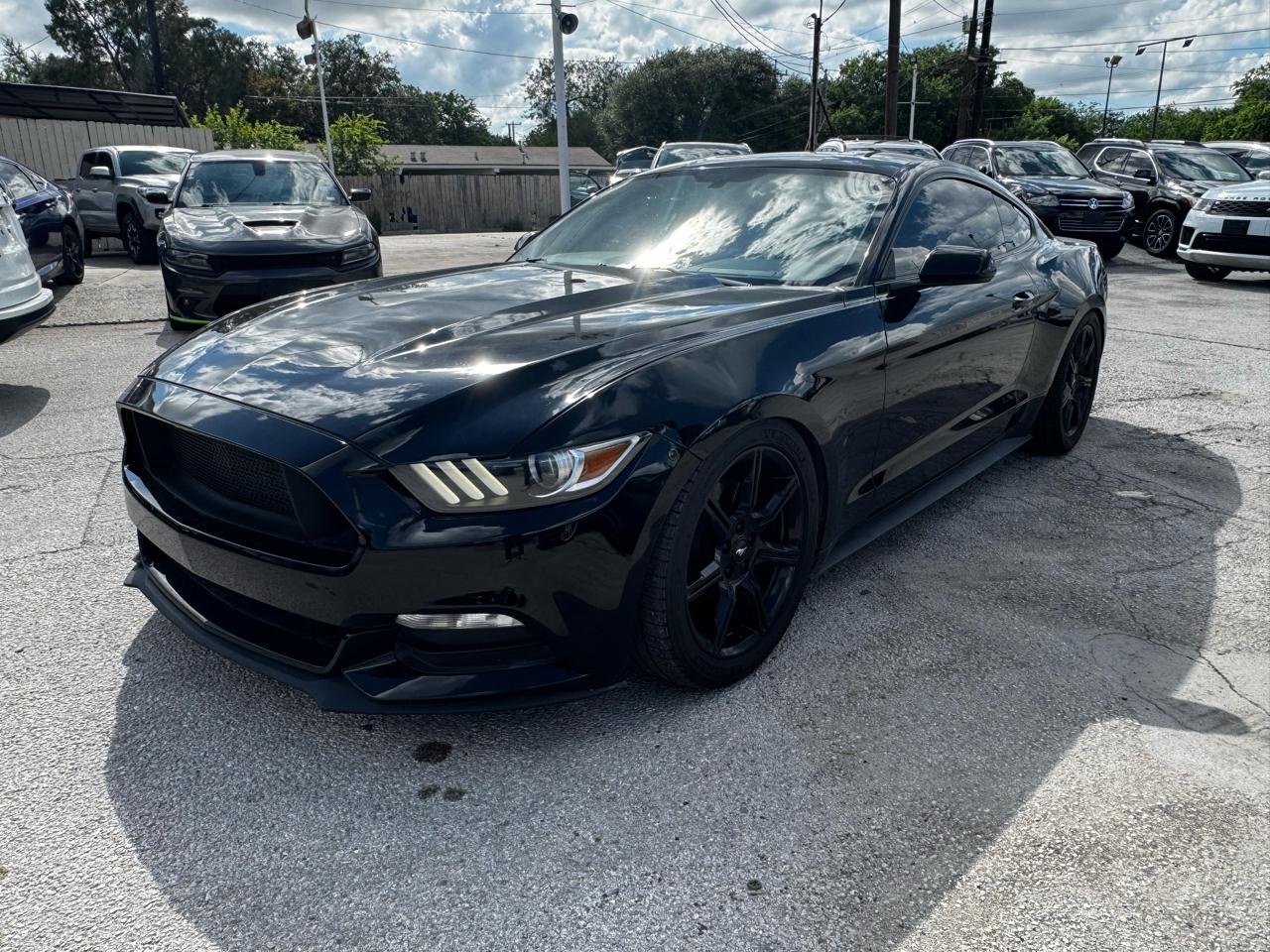 Ford Mustang V6 Coupe 2017