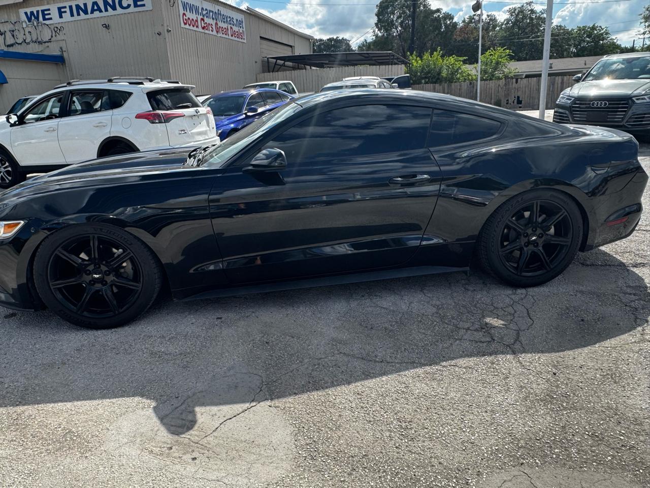 Ford Mustang V6 Coupe 2017
