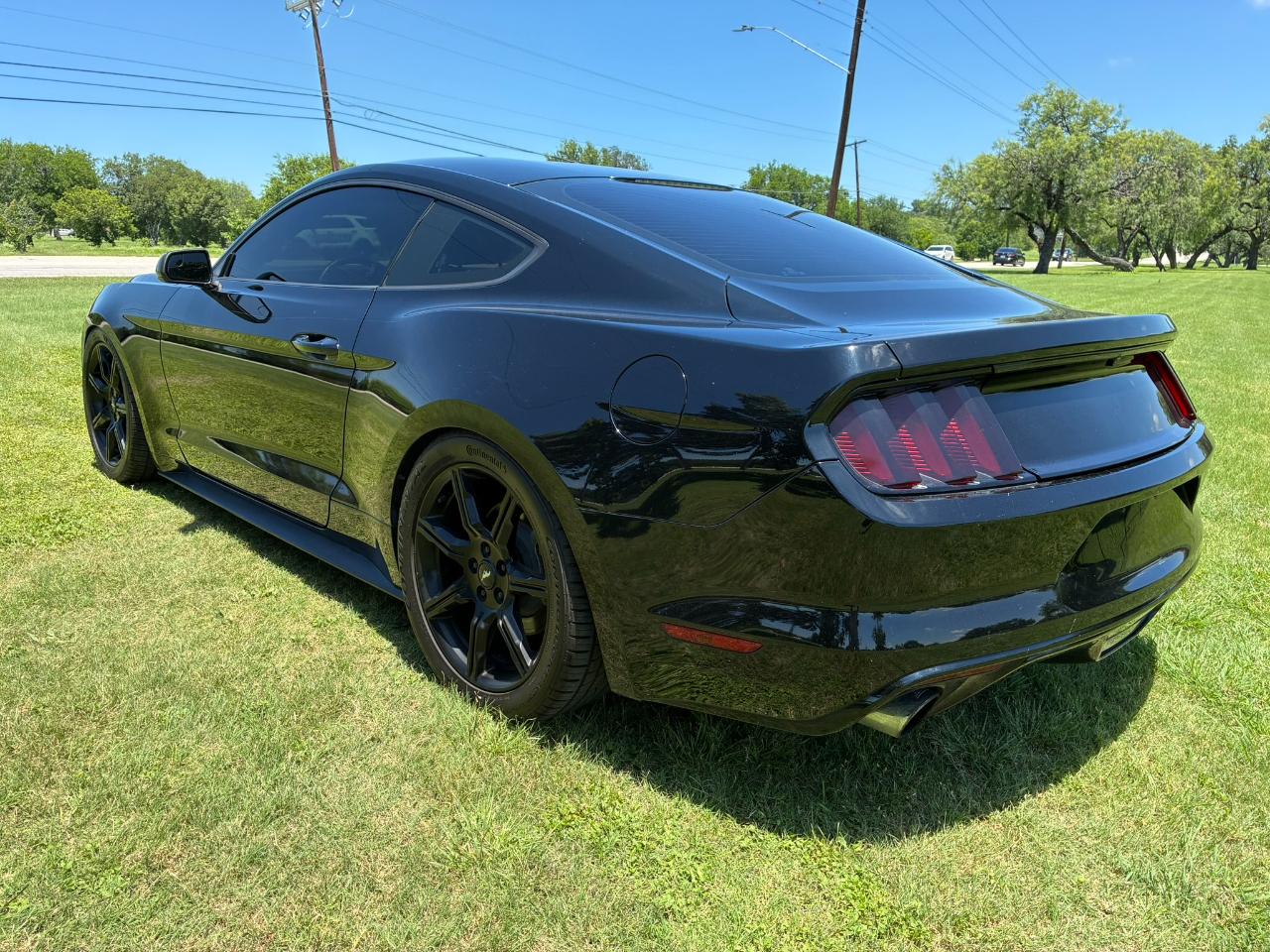 Ford Mustang V6 Coupe 2017