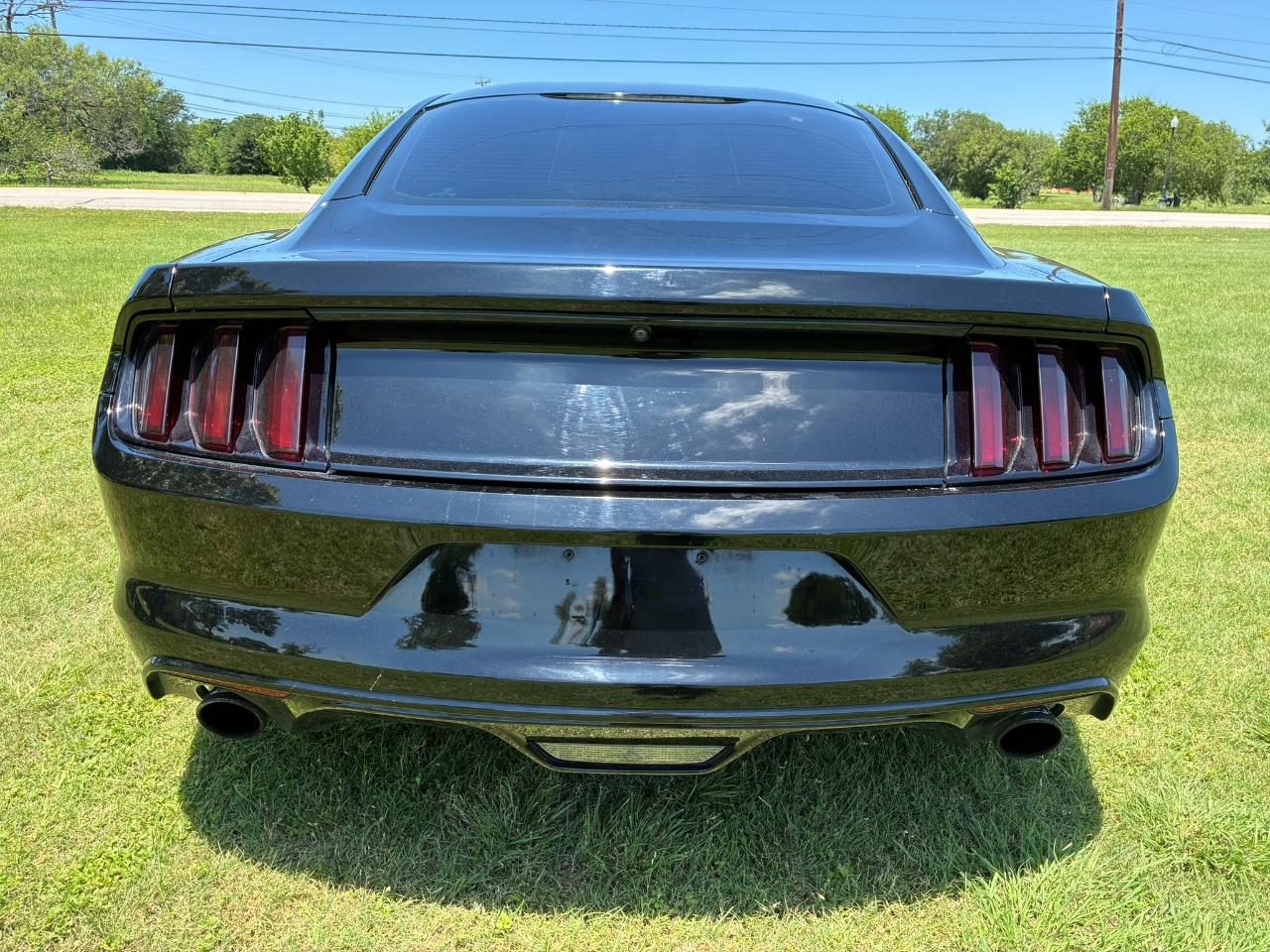 Ford Mustang V6 Coupe 2017