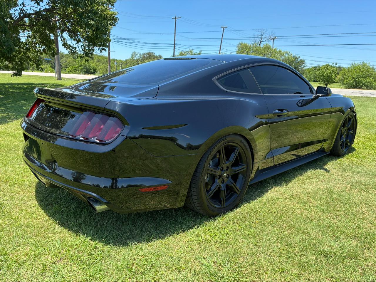 Ford Mustang V6 Coupe 2017
