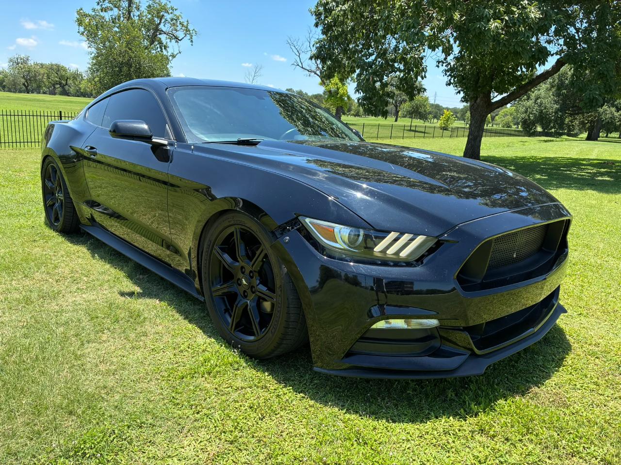 Ford Mustang V6 Coupe 2017
