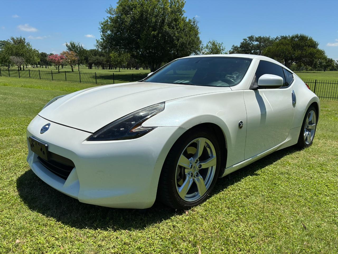 Nissan Z 370Z Coupe 2010