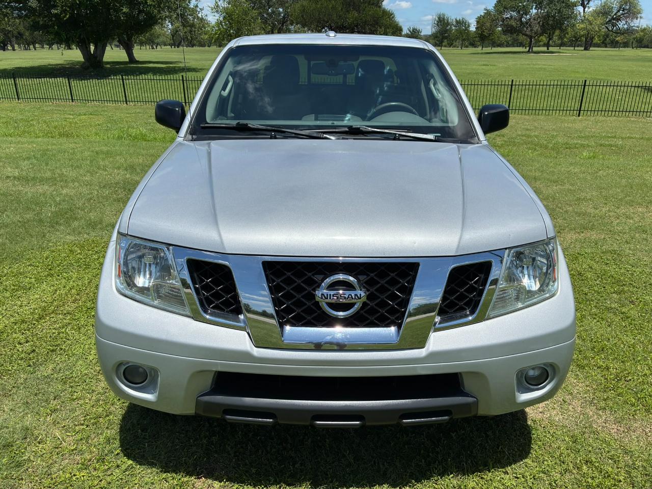 Nissan Frontier S Crew Cab 5AT 2WD 2014