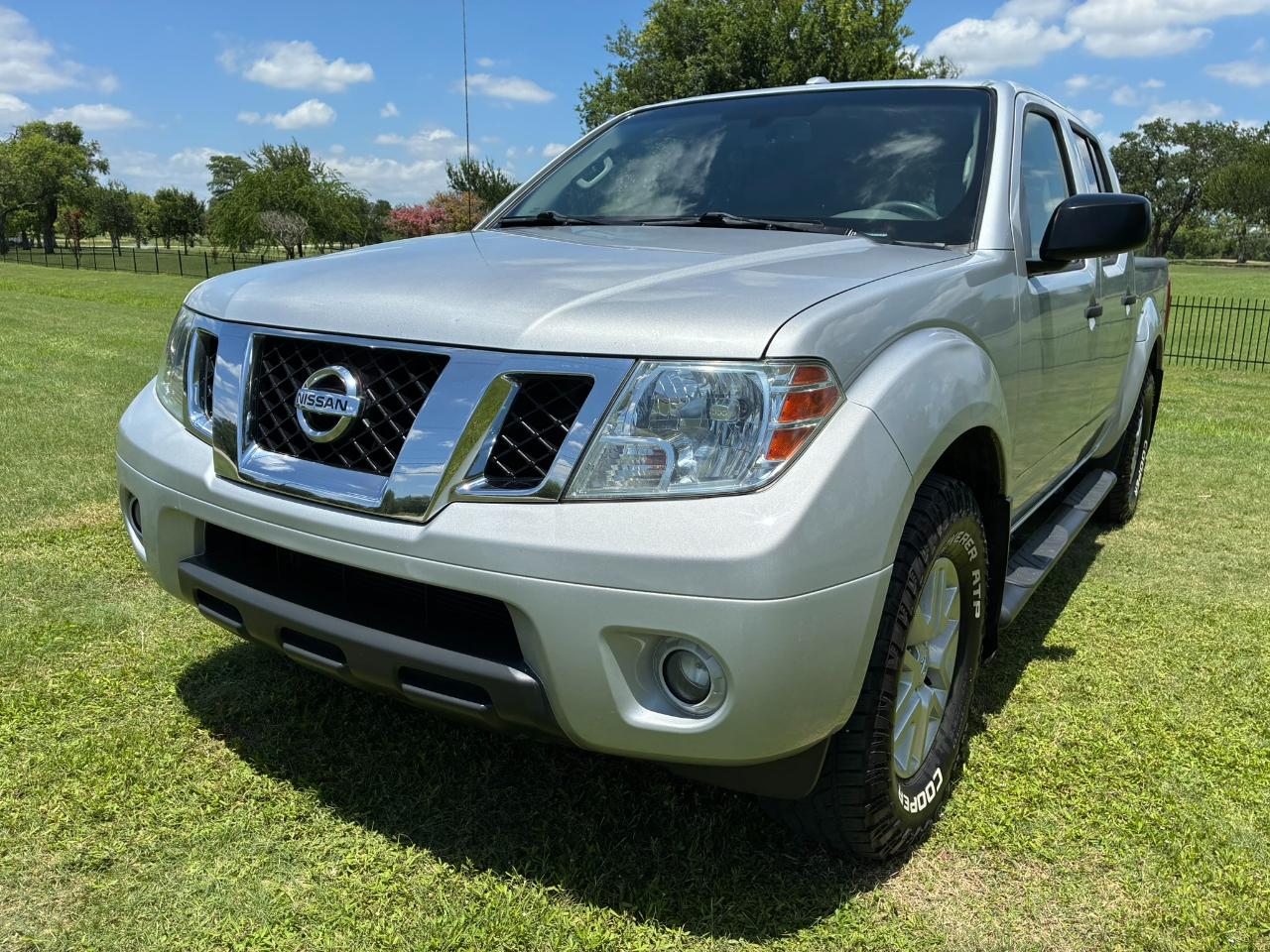 Nissan Frontier S Crew Cab 5AT 2WD 2014