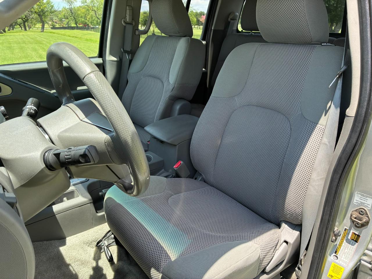 Nissan Frontier S Crew Cab 5AT 2WD 2014
