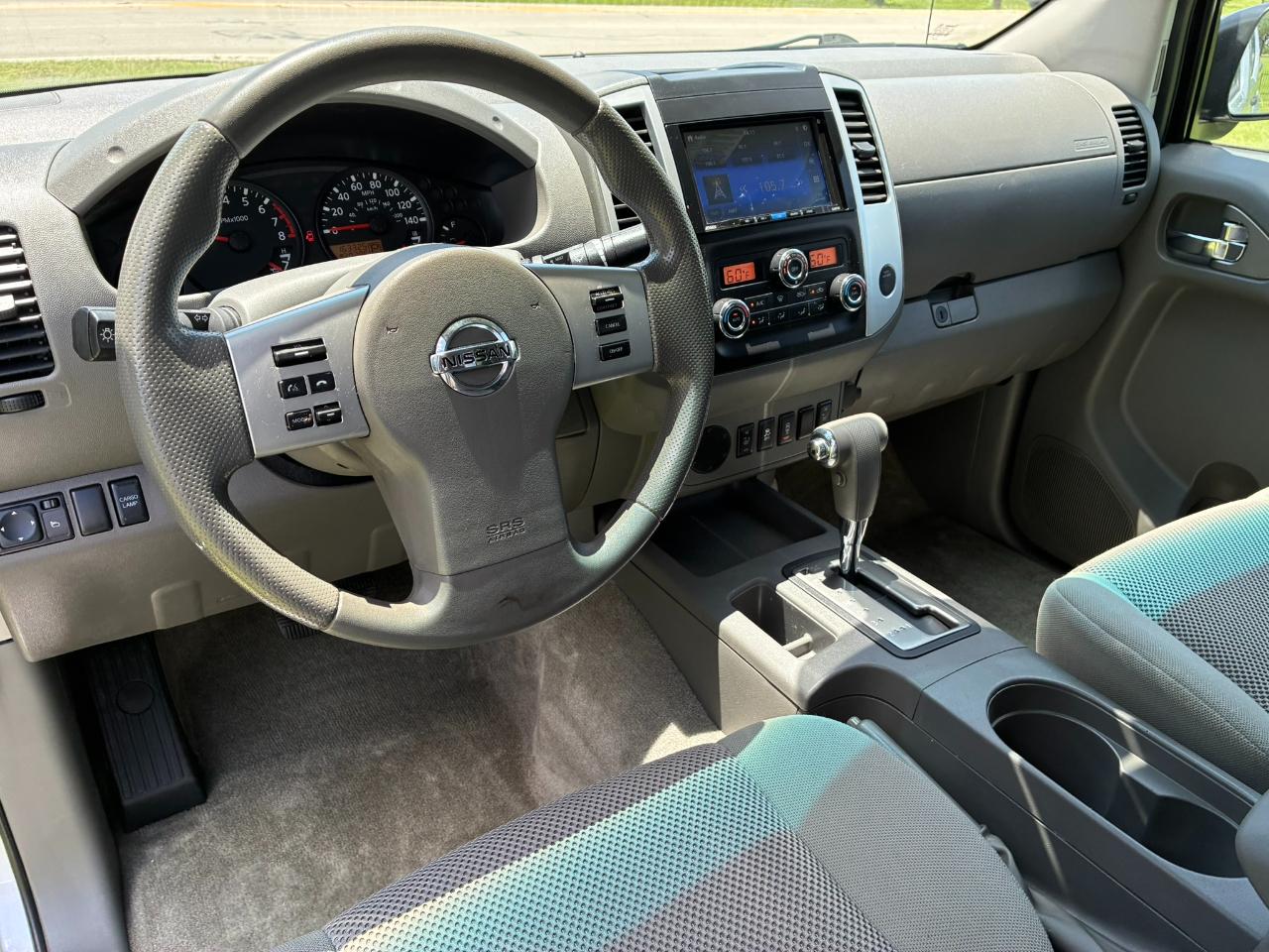 Nissan Frontier S Crew Cab 5AT 2WD 2014