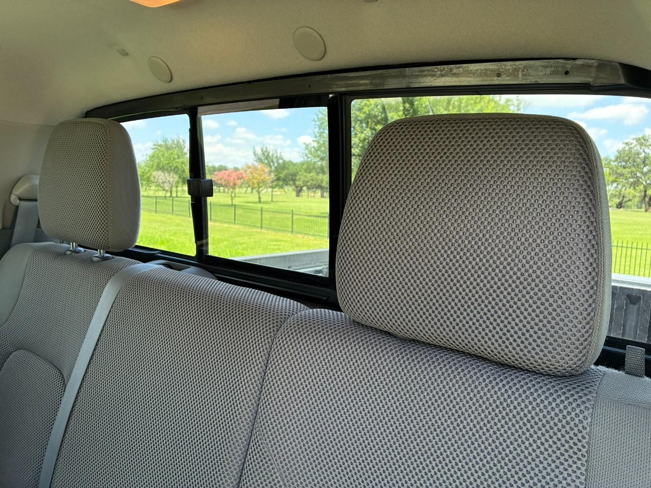 Nissan Frontier S Crew Cab 5AT 2WD 2014