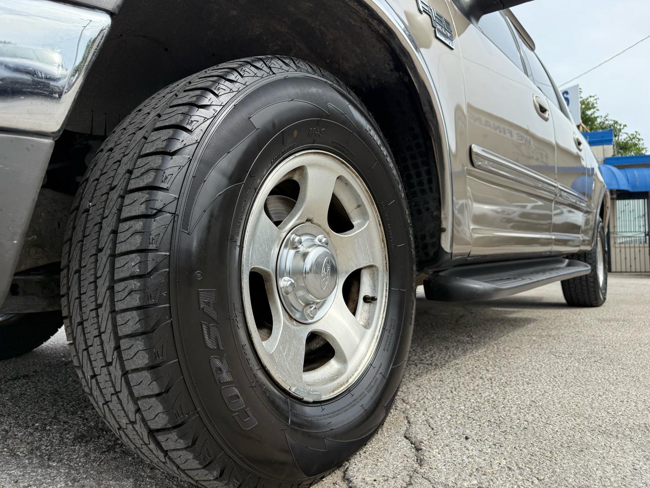 Ford F-150 King Ranch SuperCrew 2WD 2003