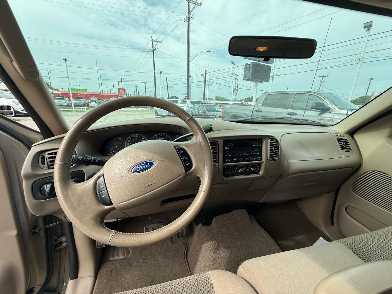 Ford F-150 King Ranch SuperCrew 2WD 2003