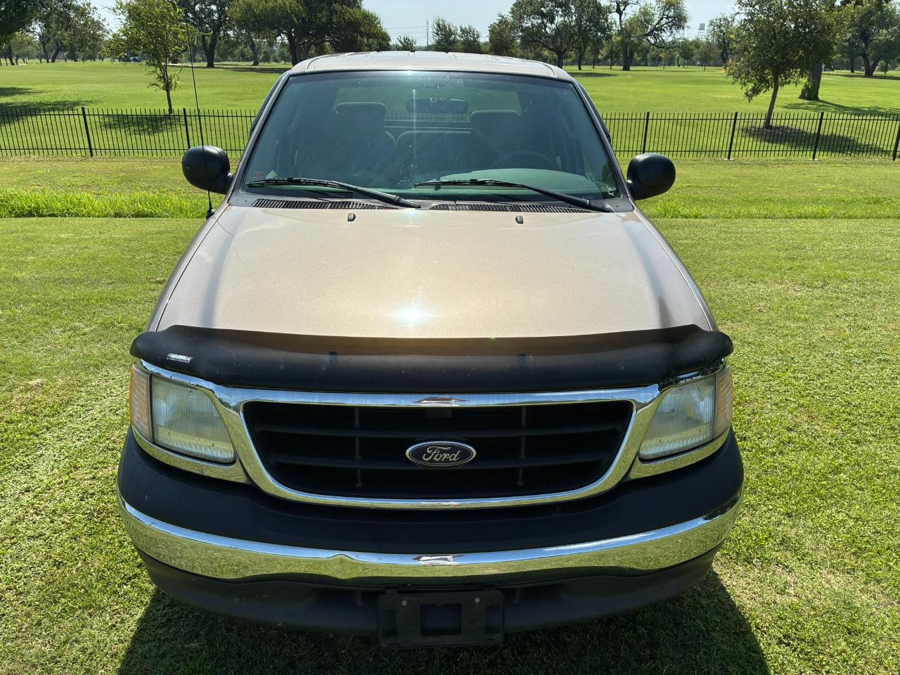 Ford F-150 XLT SuperCrew Short Box 2WD 2003
