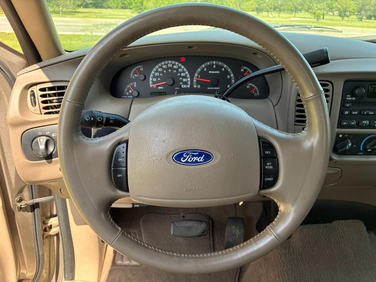 Ford F-150 XLT SuperCrew Short Box 2WD 2003