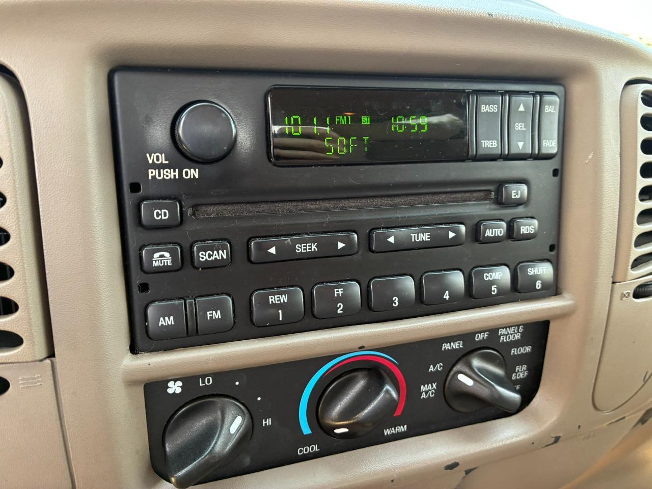 Ford F-150 XLT SuperCrew Short Box 2WD 2003