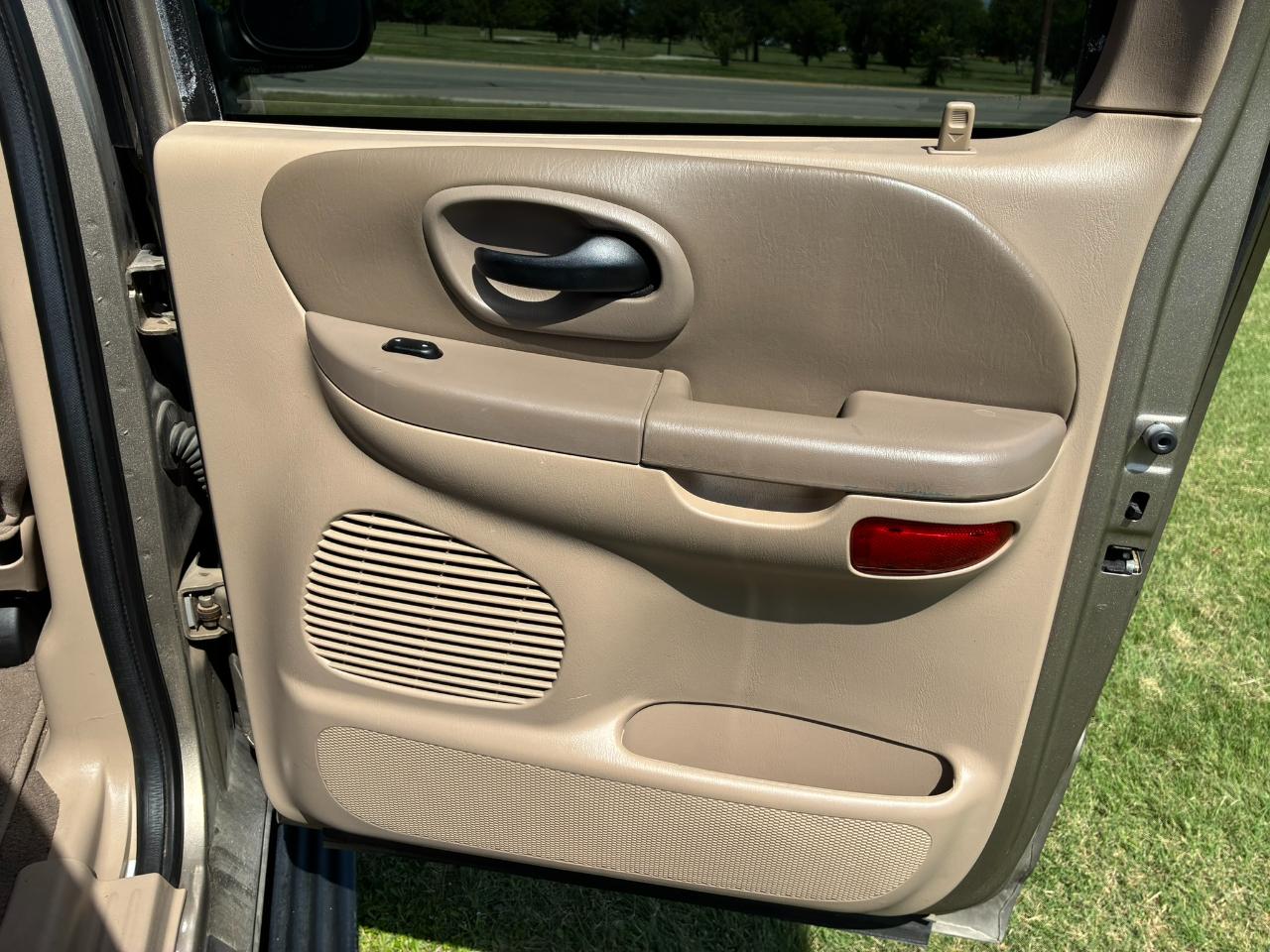 Ford F-150 XLT SuperCrew Short Box 2WD 2003