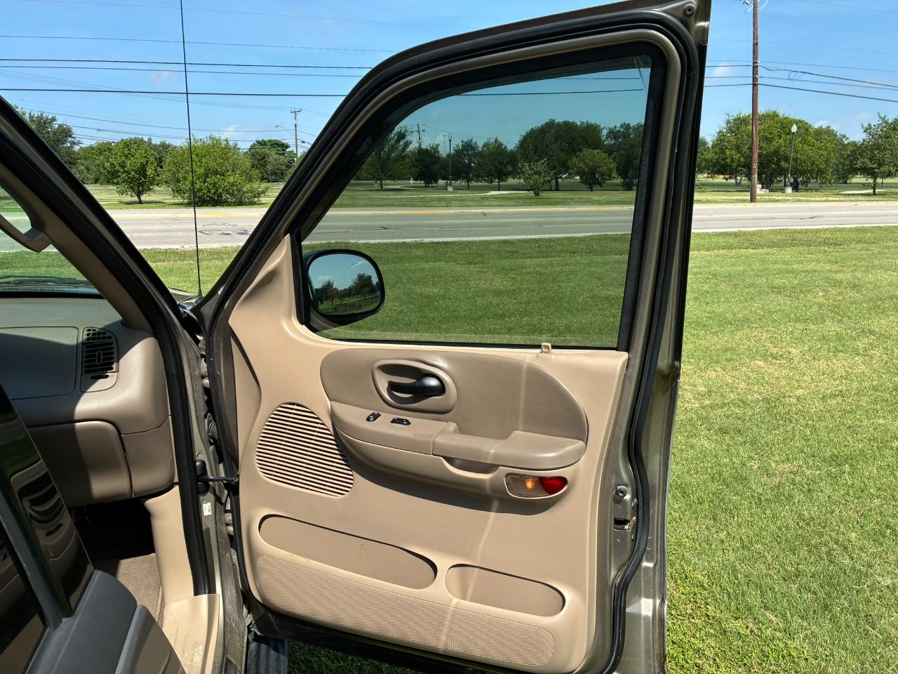 Ford F-150 XLT SuperCrew Short Box 2WD 2003