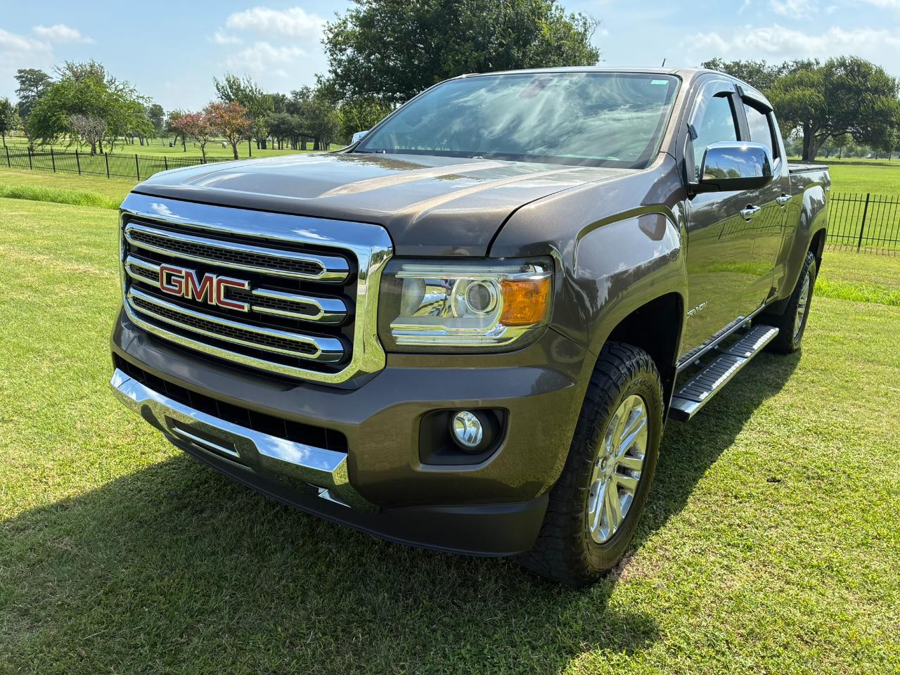 GMC Canyon SLT Crew Cab 4WD Short Box 2015