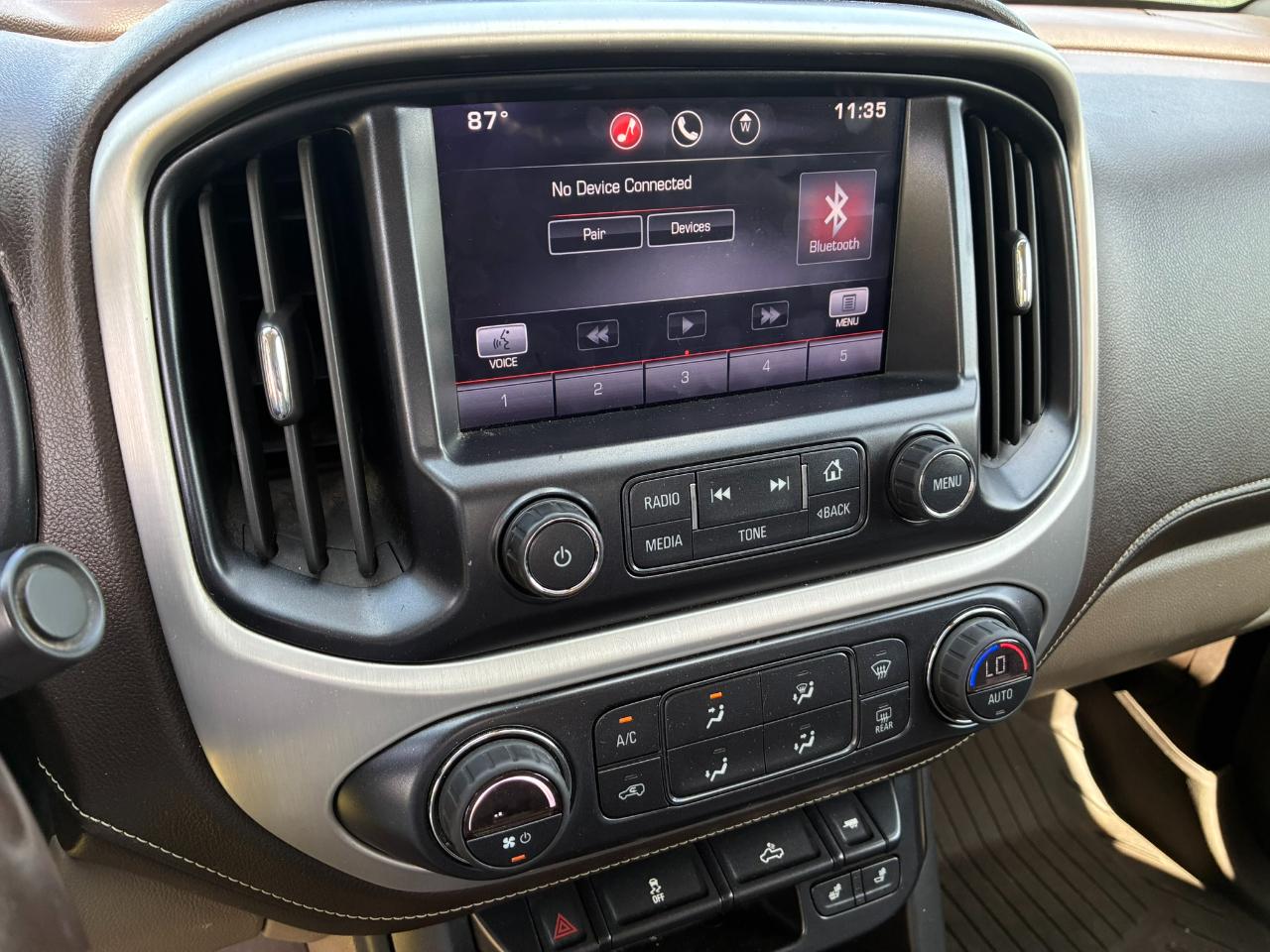GMC Canyon SLT Crew Cab 4WD Short Box 2015