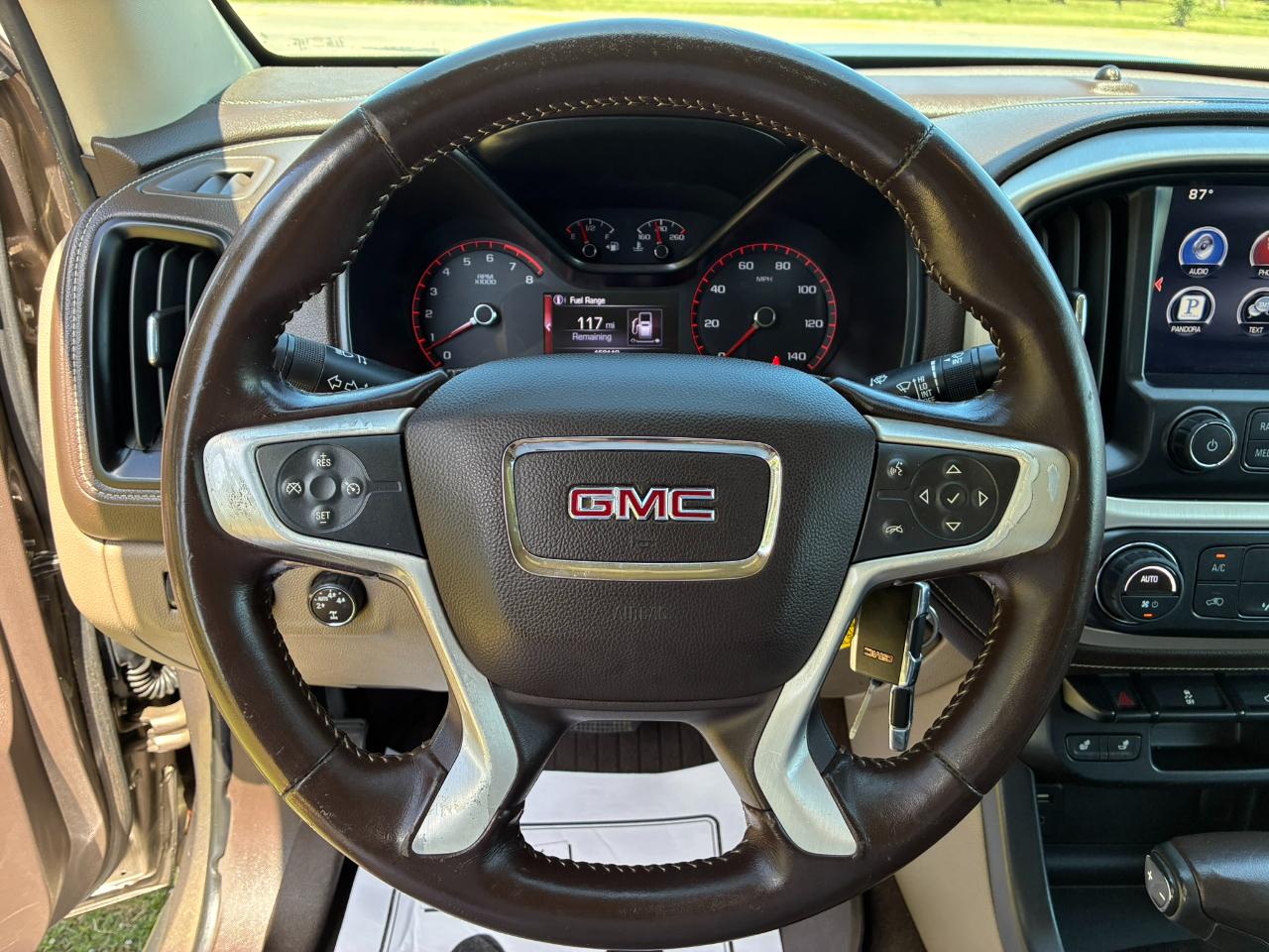 GMC Canyon SLT Crew Cab 4WD Short Box 2015