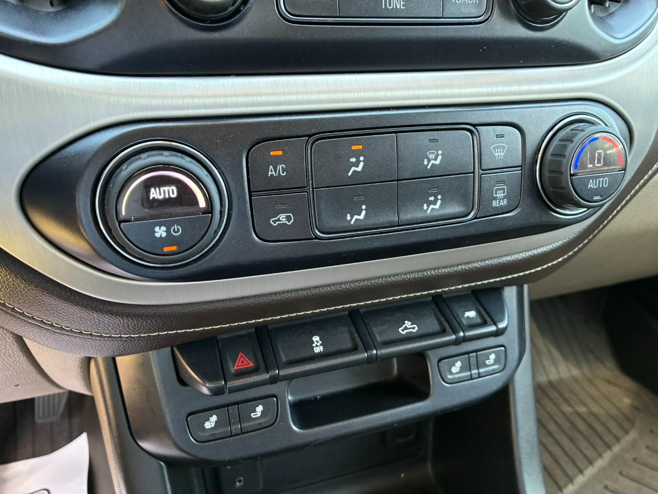 GMC Canyon SLT Crew Cab 4WD Short Box 2015