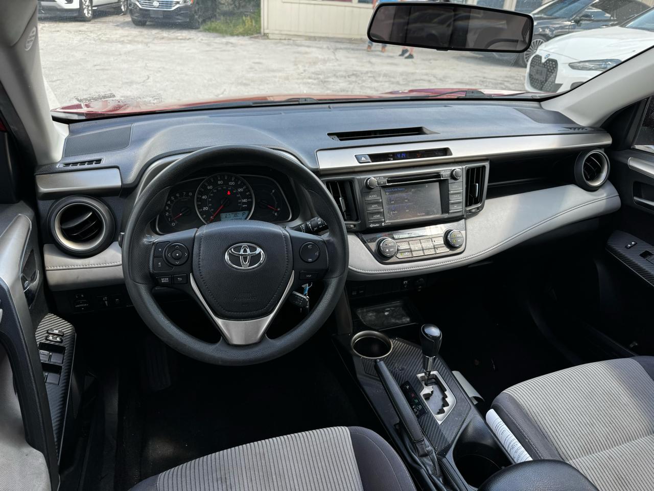 Toyota RAV4 XLE FWD 2014