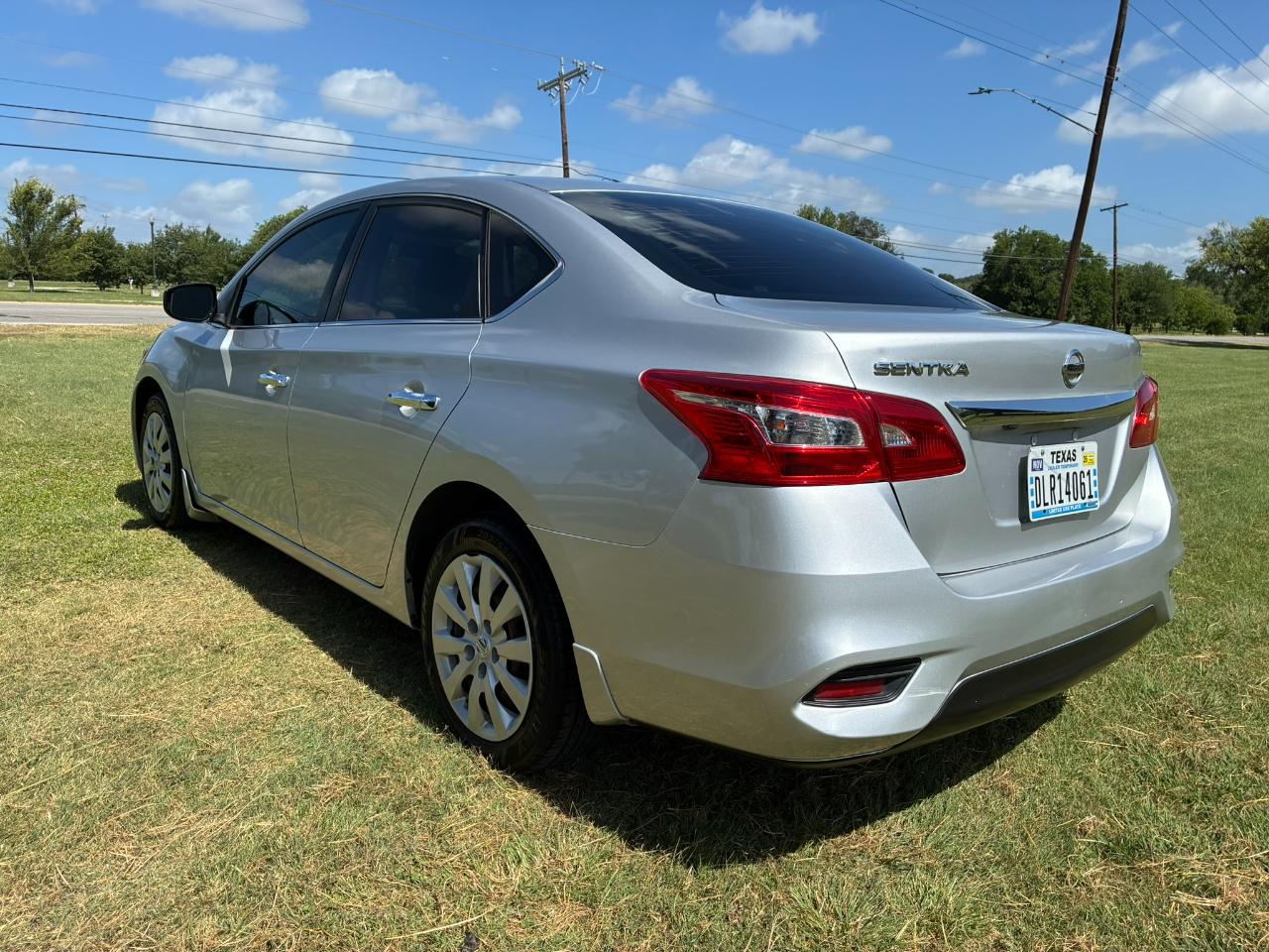 Nissan Sentra S CVT 2019