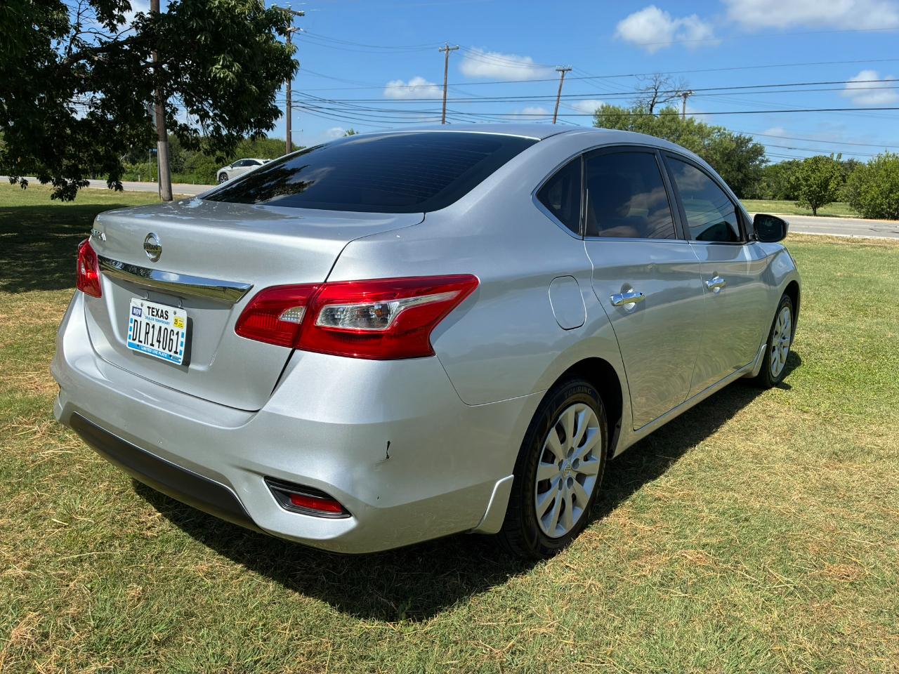 Nissan Sentra S CVT 2019