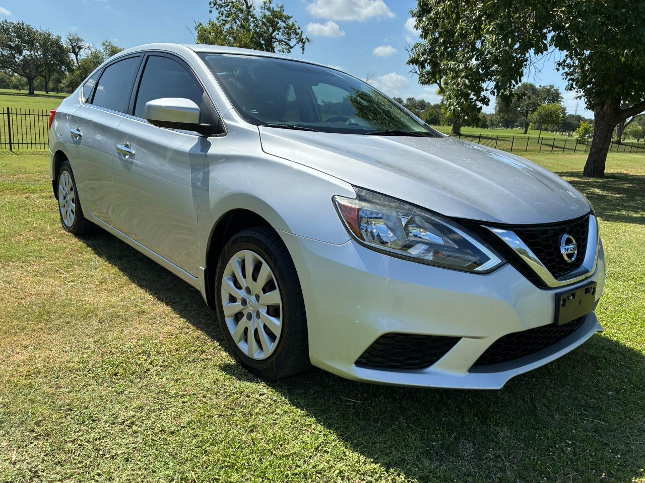 Nissan Sentra S CVT 2019