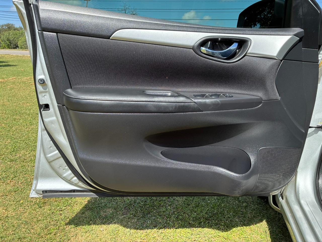 Nissan Sentra S CVT 2019