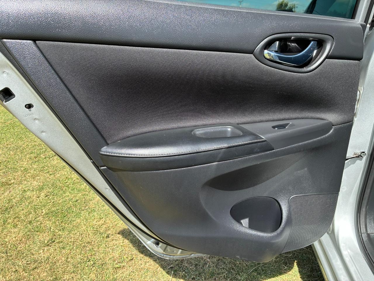 Nissan Sentra S CVT 2019