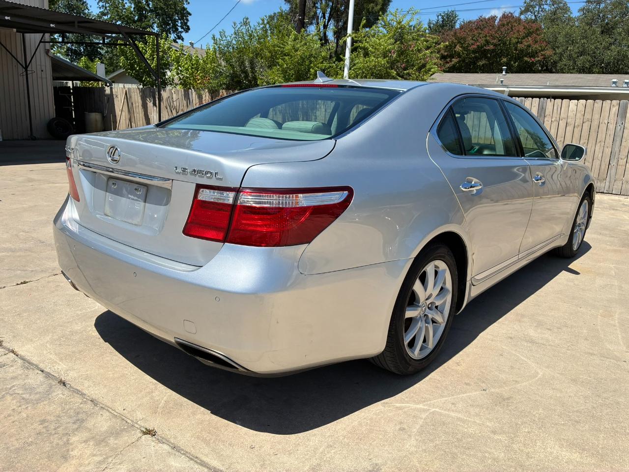 Lexus LS 460 L Luxury Sedan 2007