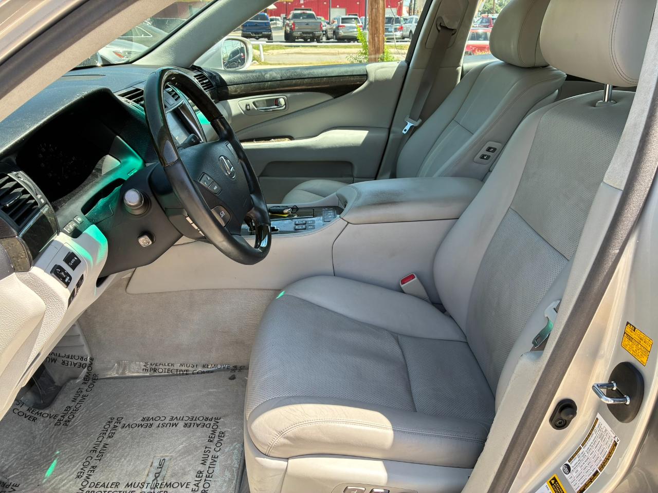 Lexus LS 460 L Luxury Sedan 2007