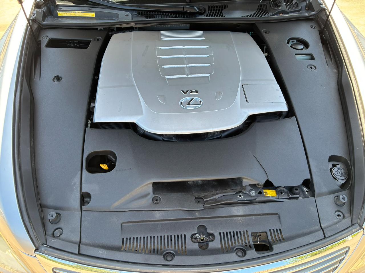 Lexus LS 460 L Luxury Sedan 2007