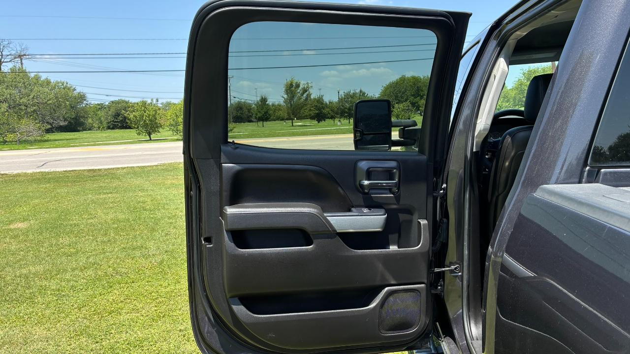 Chevrolet Silverado 2500HD LTZ Crew Cab Long Box 4WD 2015
