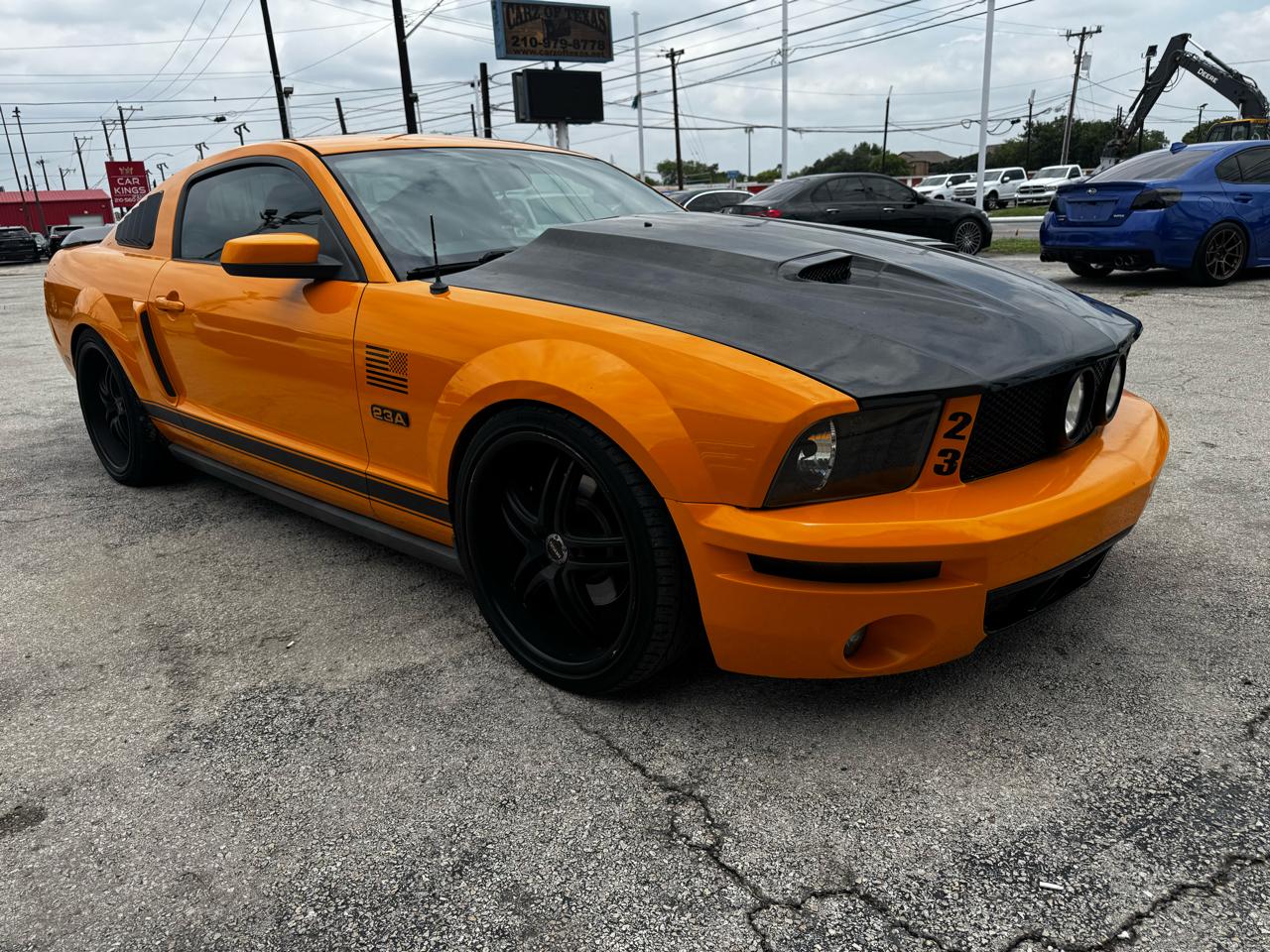 Ford Mustang V6 Deluxe Coupe 2007