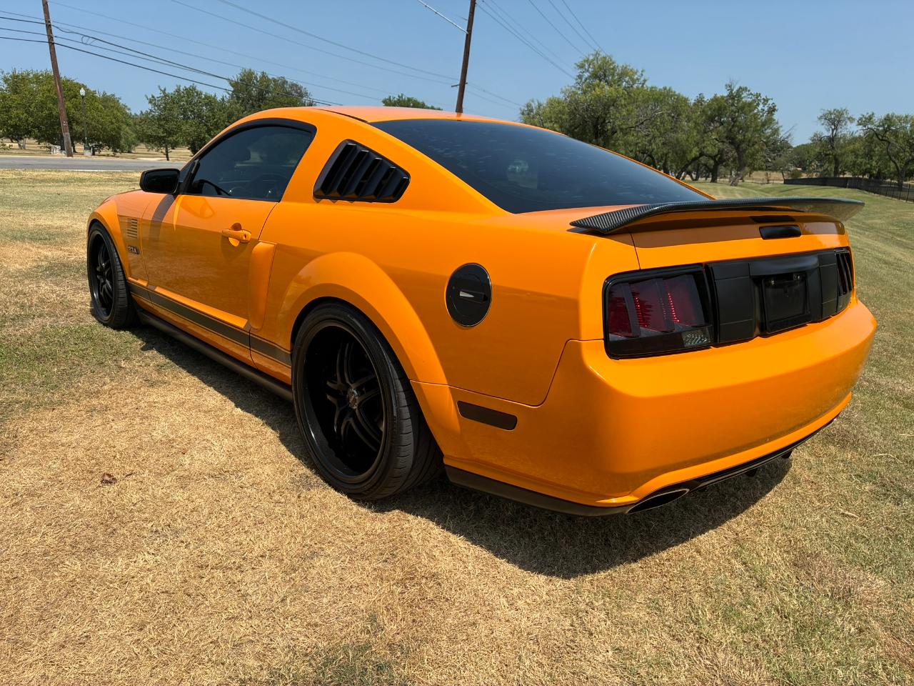 Ford Mustang V6 Deluxe Coupe 2007