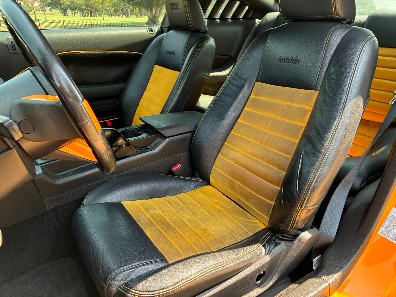 Ford Mustang V6 Deluxe Coupe 2007