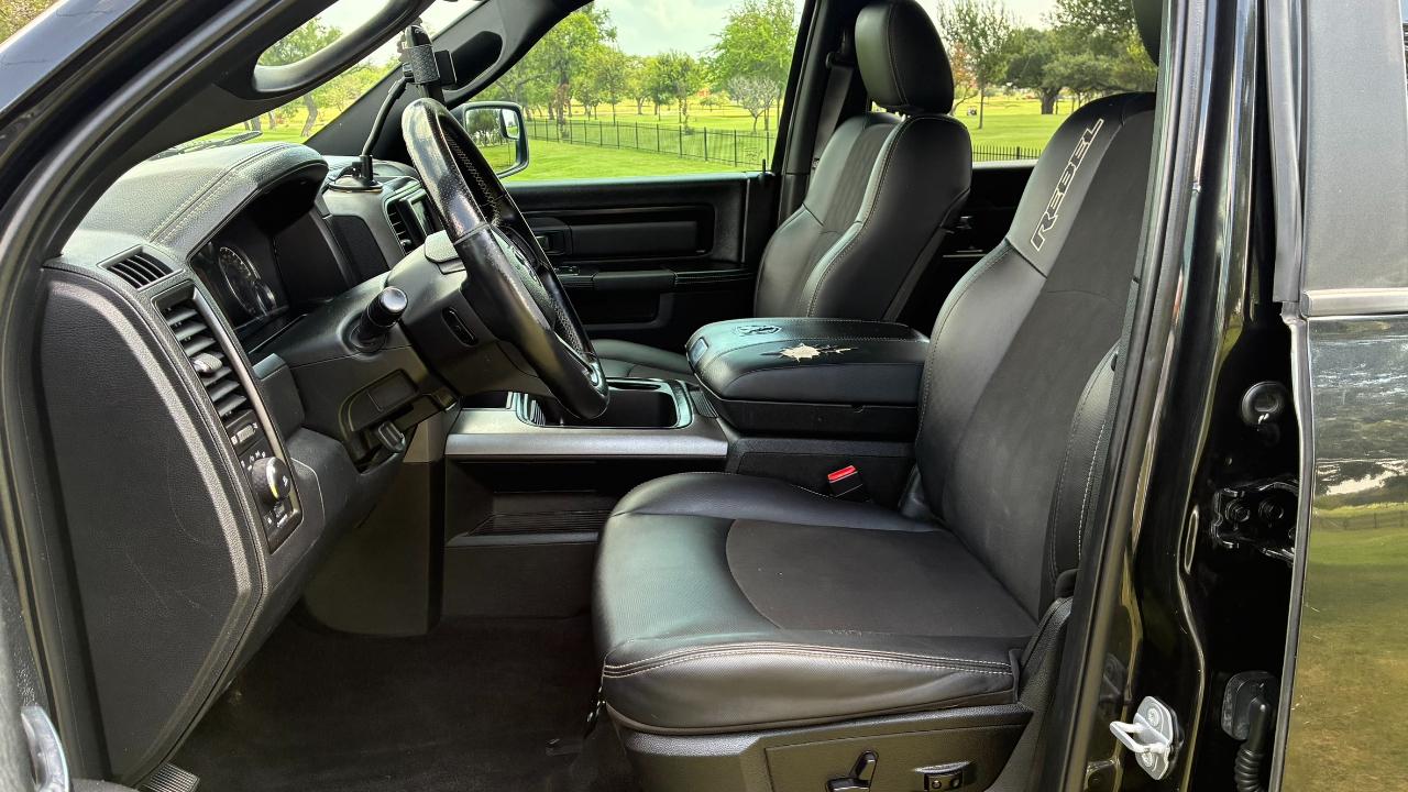 RAM 1500 Rebel Crew Cab SWB 4WD 2018