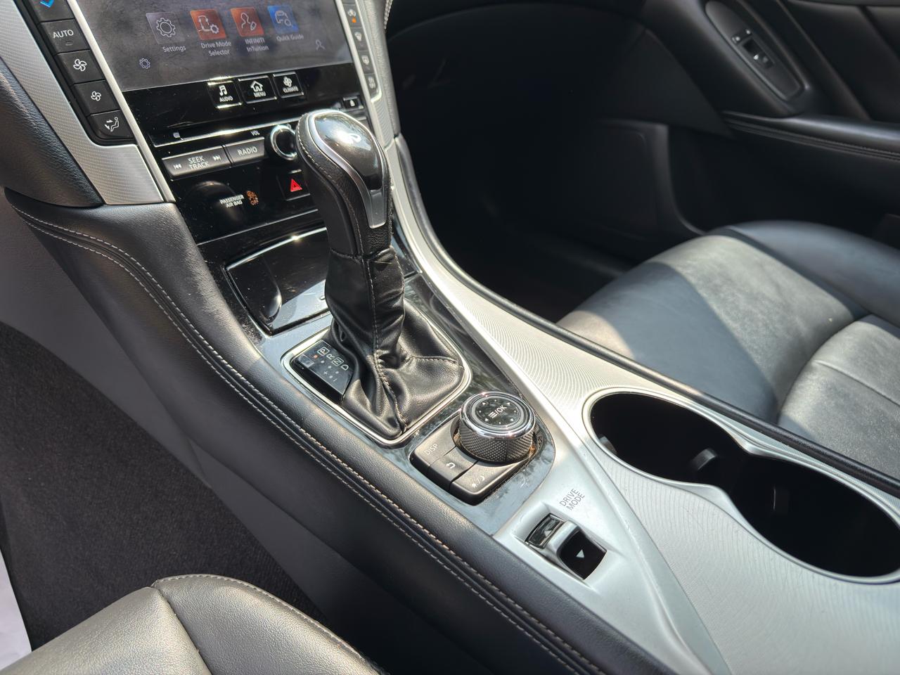 Infiniti Q50 3.0t LUXE 2020