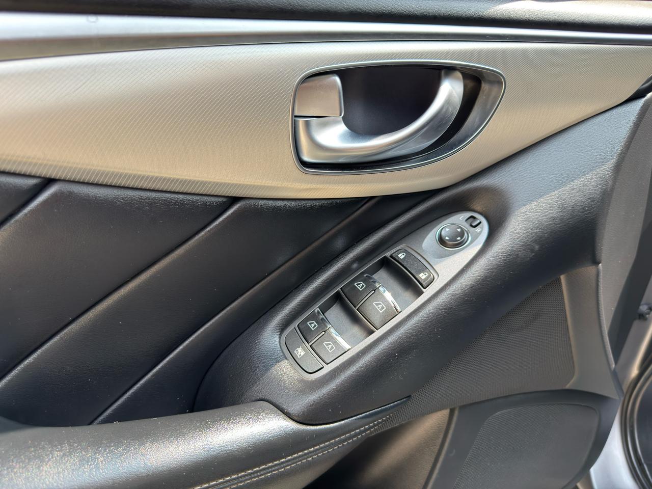 Infiniti Q50 3.0t LUXE 2020
