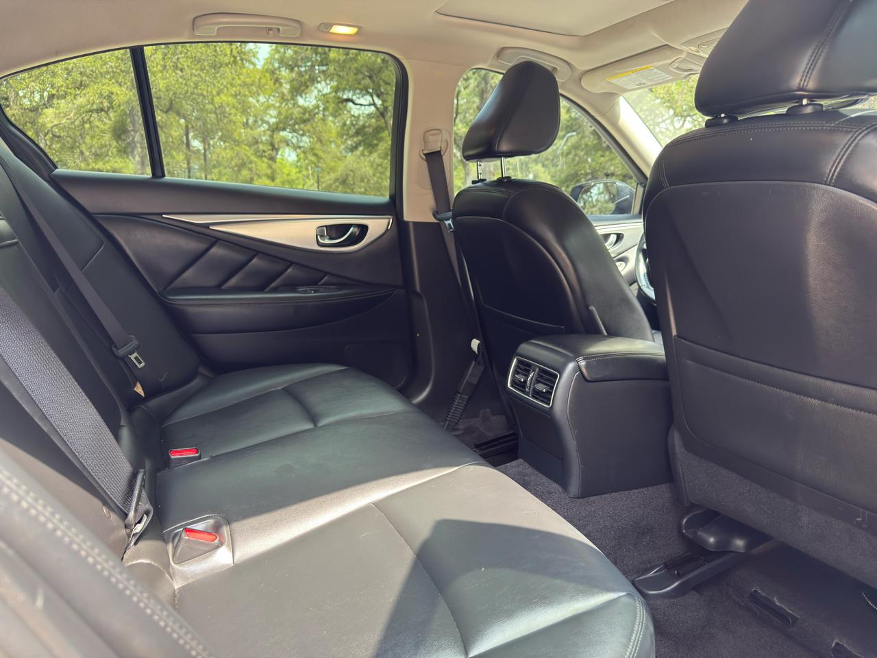 Infiniti Q50 3.0t LUXE 2020