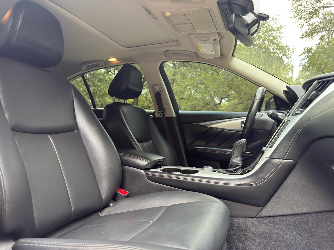 Infiniti Q50 3.0t LUXE 2020
