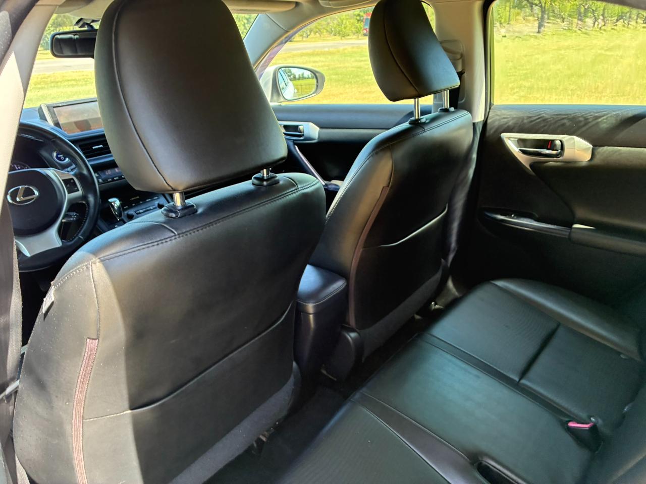 Lexus CT 200h Base 2012