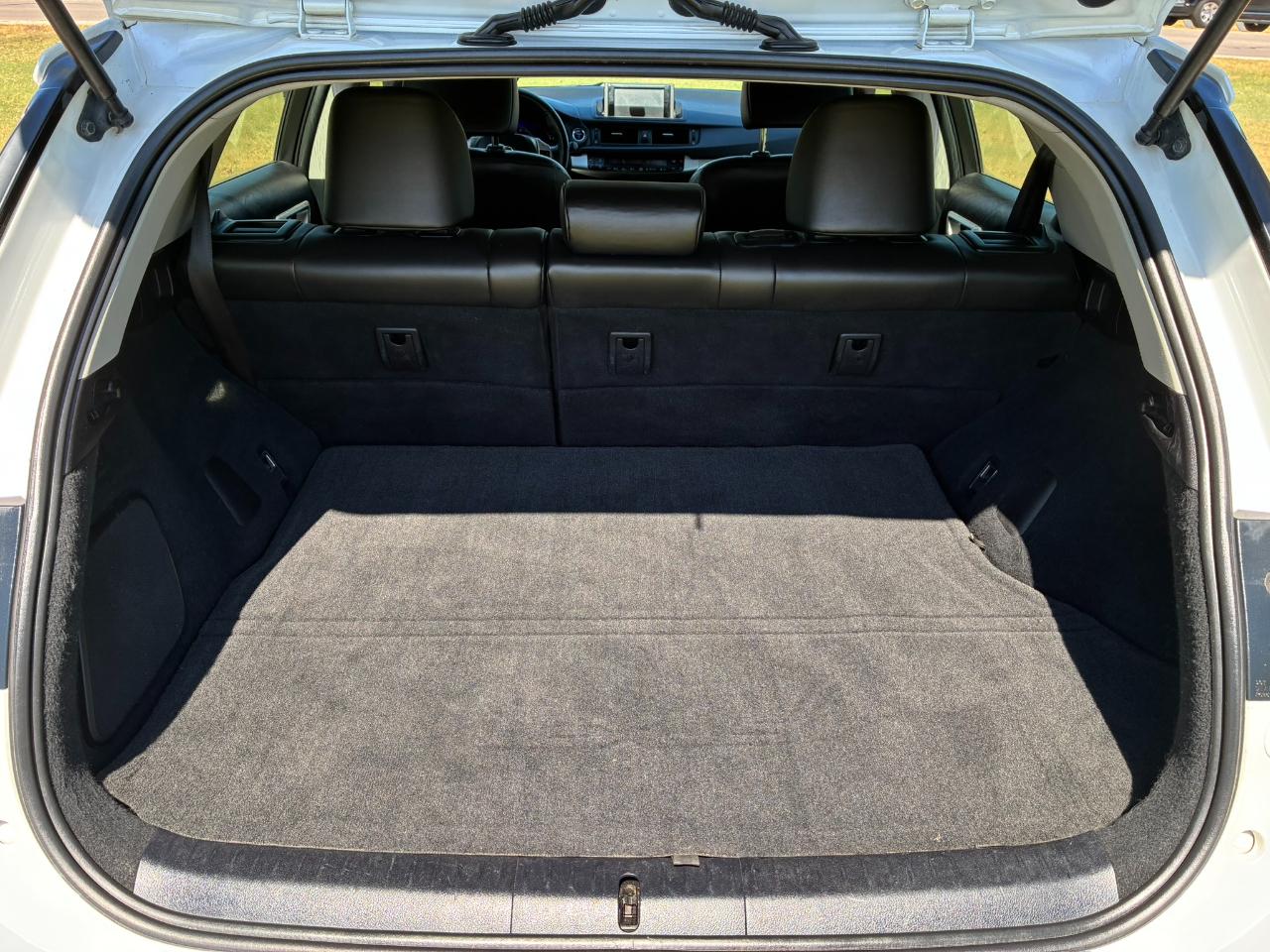 Lexus CT 200h Base 2012