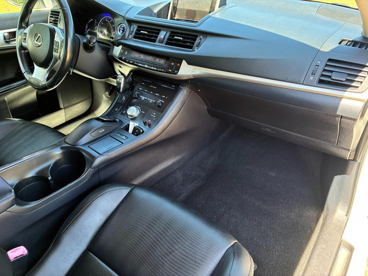 Lexus CT 200h Base 2012
