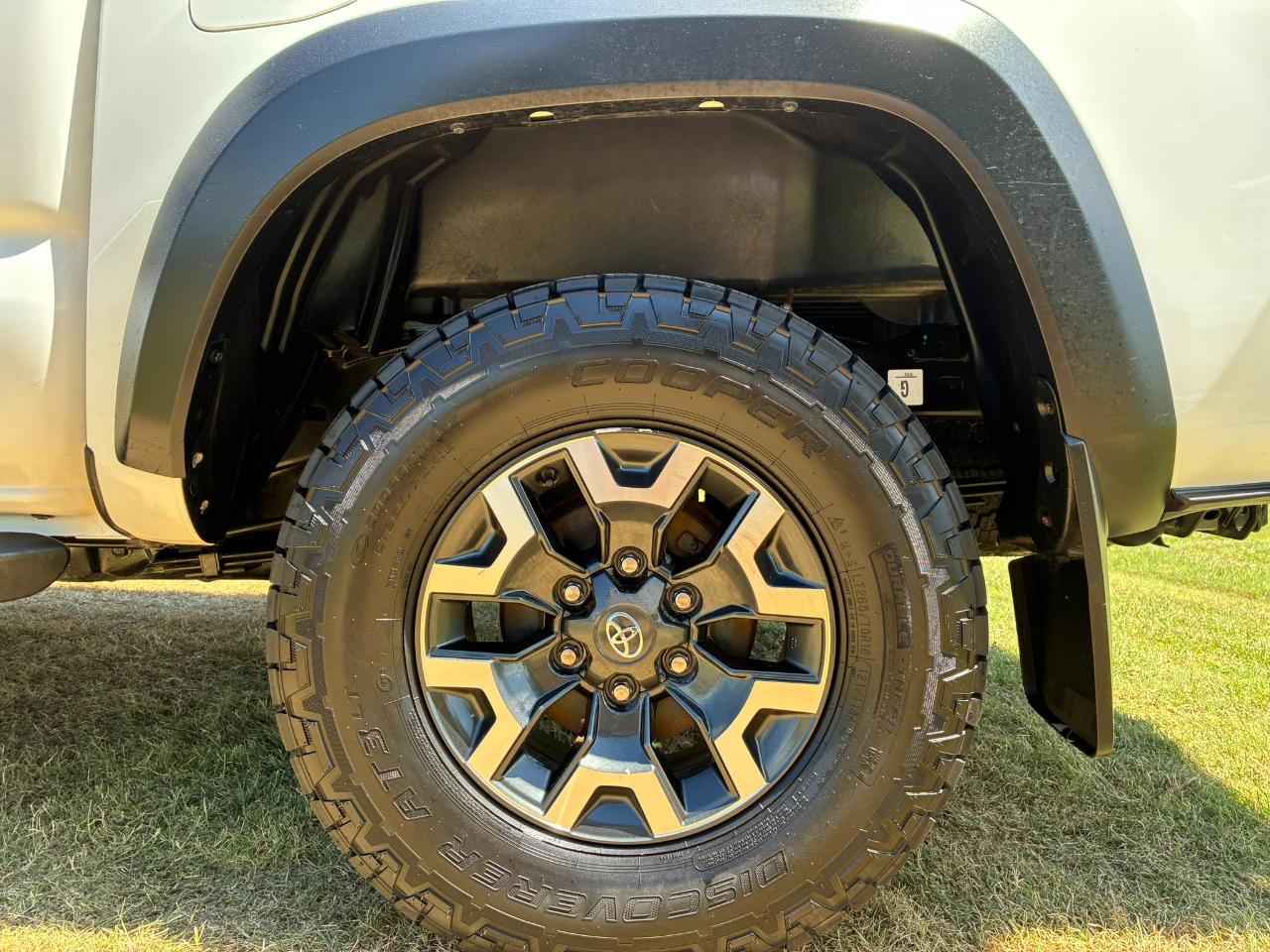 Toyota Tacoma SR5 Double Cab Long Bed V6 6AT 4WD 2023