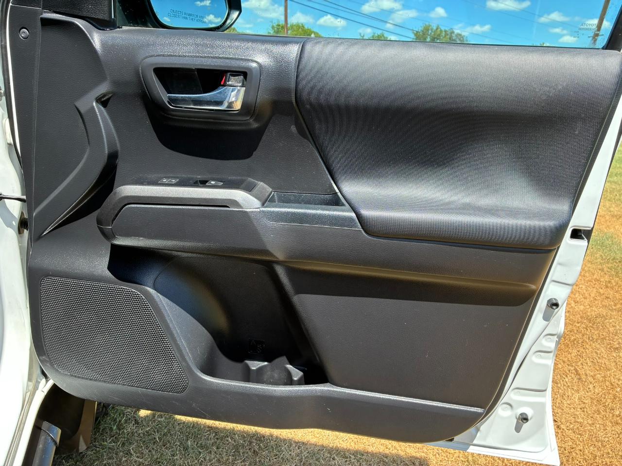Toyota Tacoma SR5 Double Cab Long Bed V6 6AT 4WD 2023